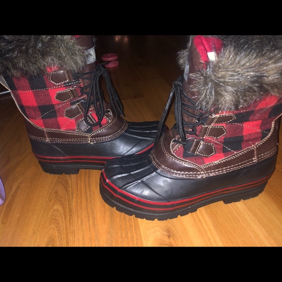 Boots - Picture 2 of 3